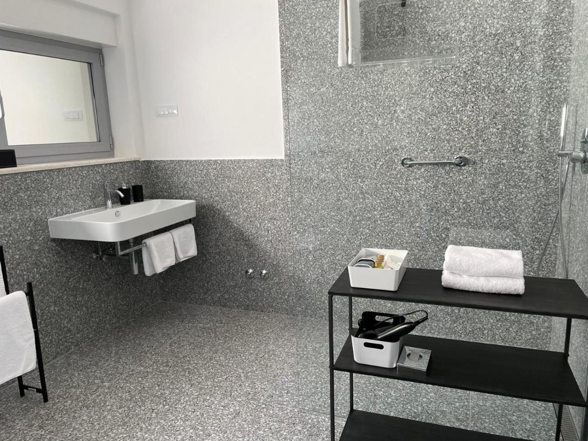 Buric House - M Suite - 95M2 And 54 M2 Terrace روفينج المظهر الخارجي الصورة