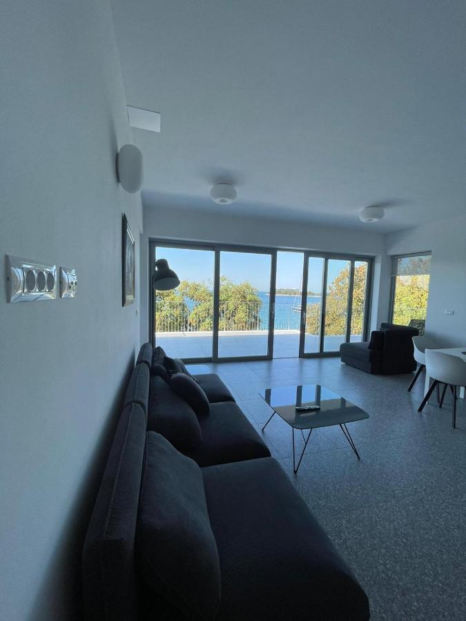 Buric House - M Suite - 95M2 And 54 M2 Terrace روفينج المظهر الخارجي الصورة